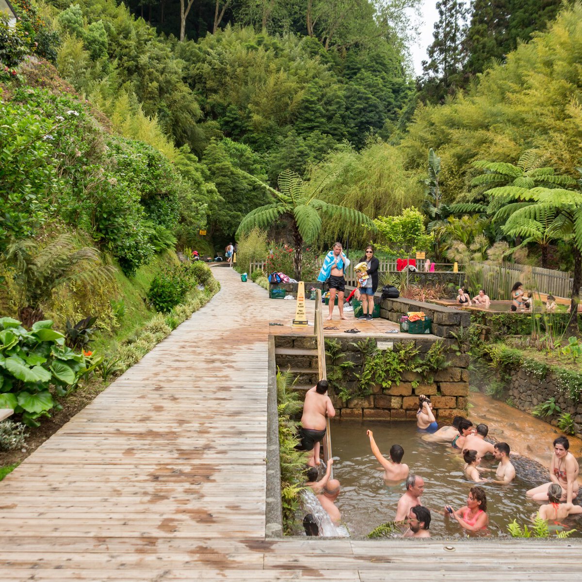 Poça da Dona Beija, Furnas 