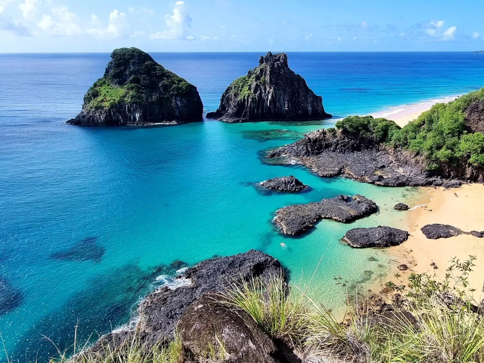 Fernando de Noronha. jp_vizintim/Shutterstock