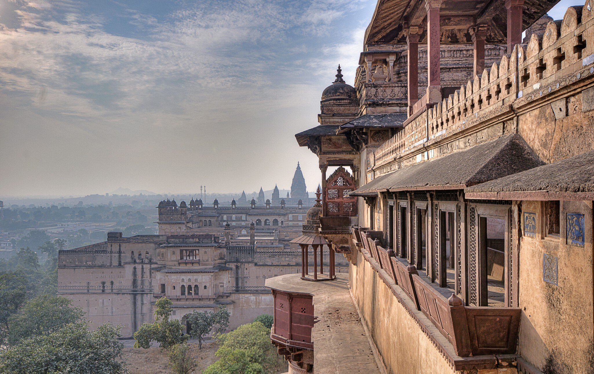 shutterstock_1266143704 Orchha Fort Rai Parveen Mahal ancient ruins and nature view in India.jpg