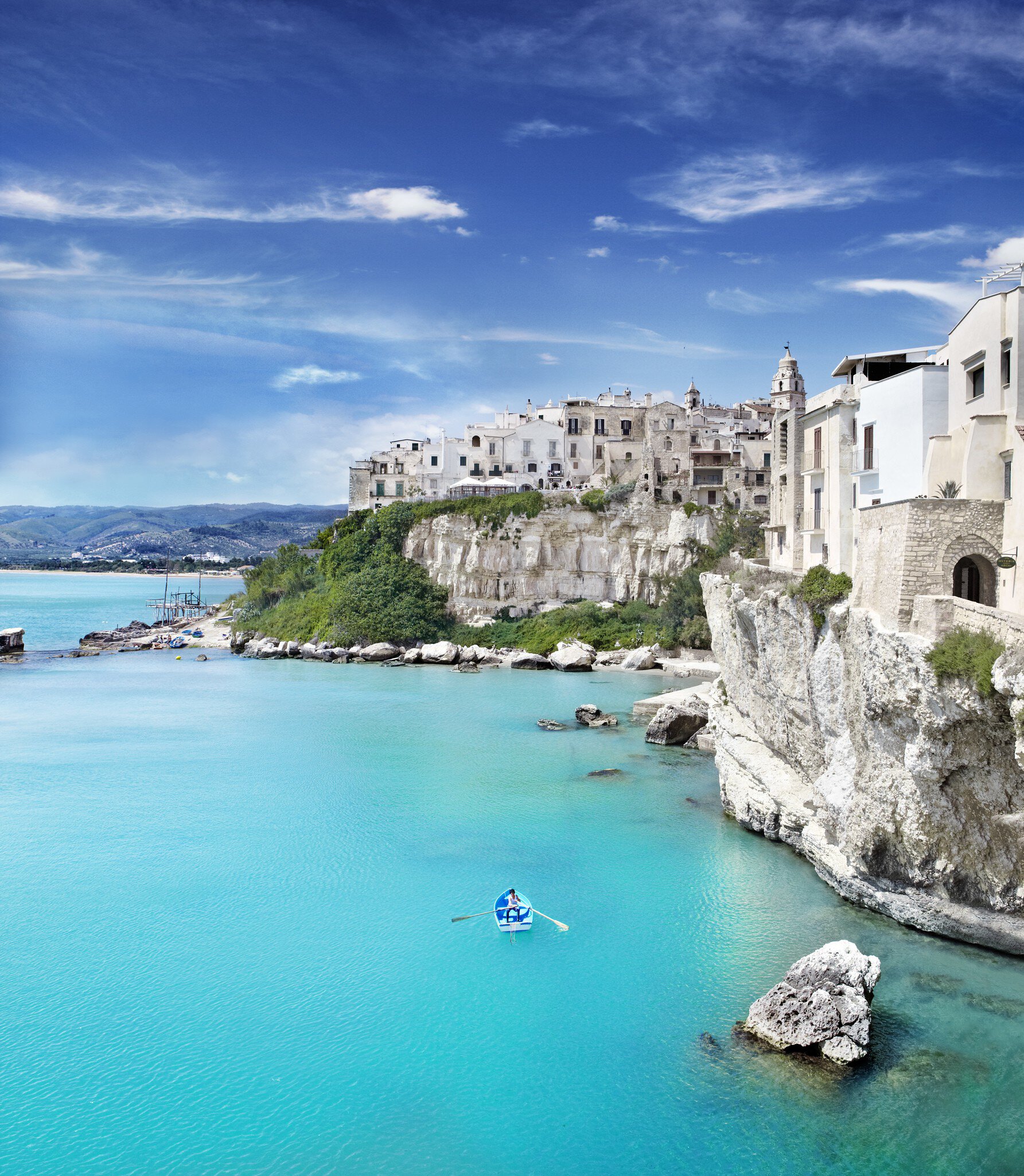 Medieval town of Vieste perched on cliff ridge.
Lonely Planet Traveller Magazine, Issue 20, Unsung Italy
