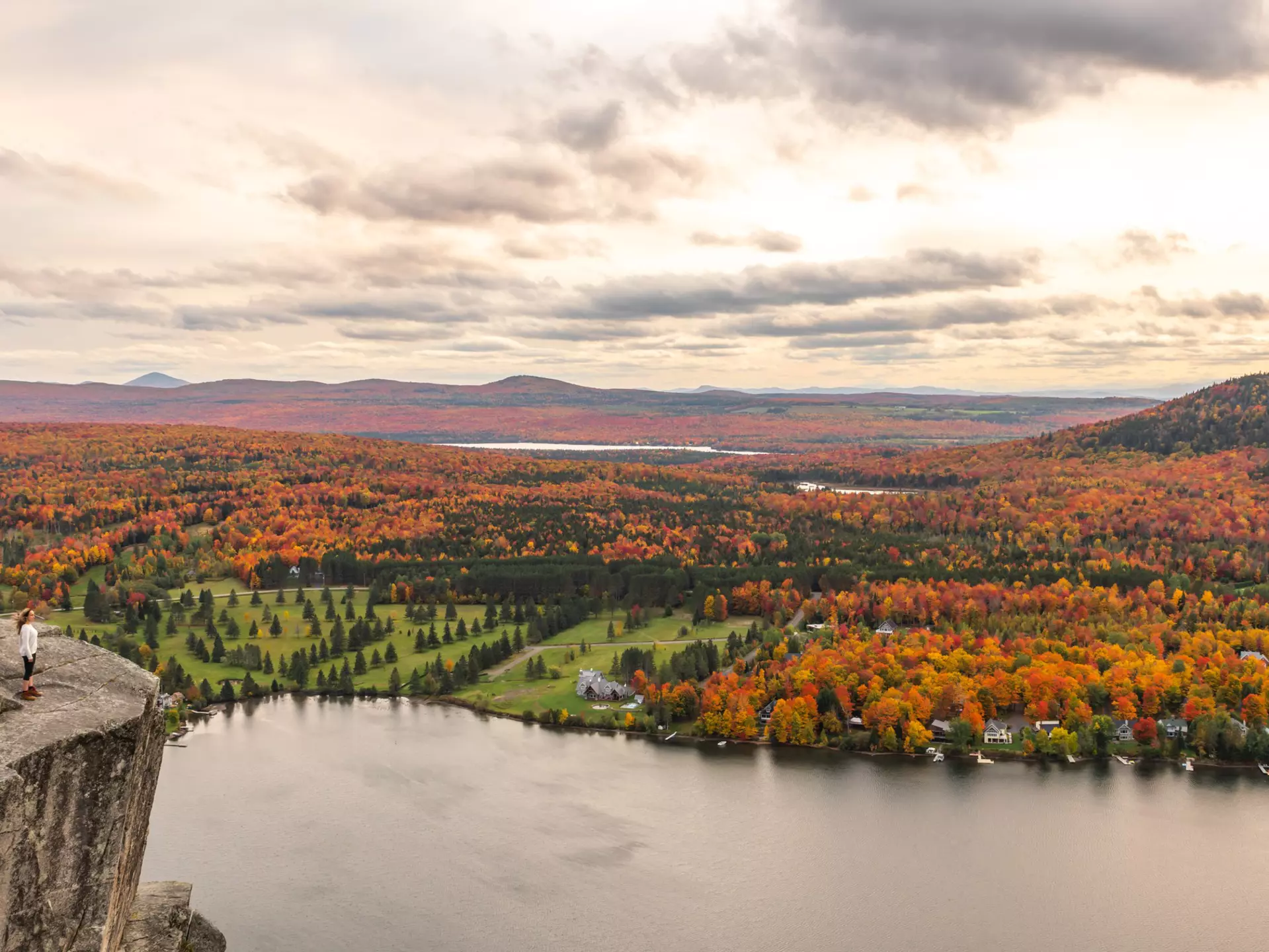 Tear yourself away from the charms of Montréal and explore the stunning landscapes of Québec on a day trip. Getty Images
