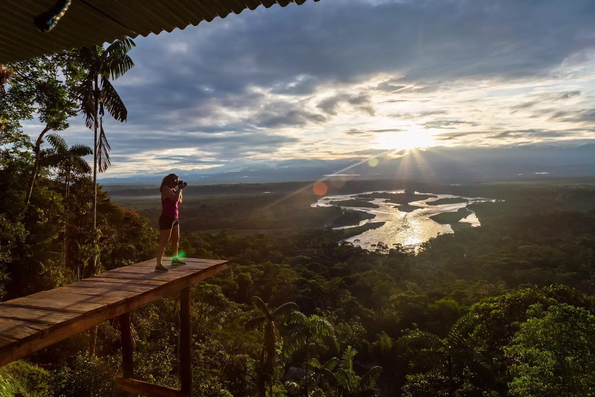 While “dry season” is a relative term in the Amazon, different levels of rainfall during the year bring pros and cons for travelers © Ecuadorpostales / Shutterstock