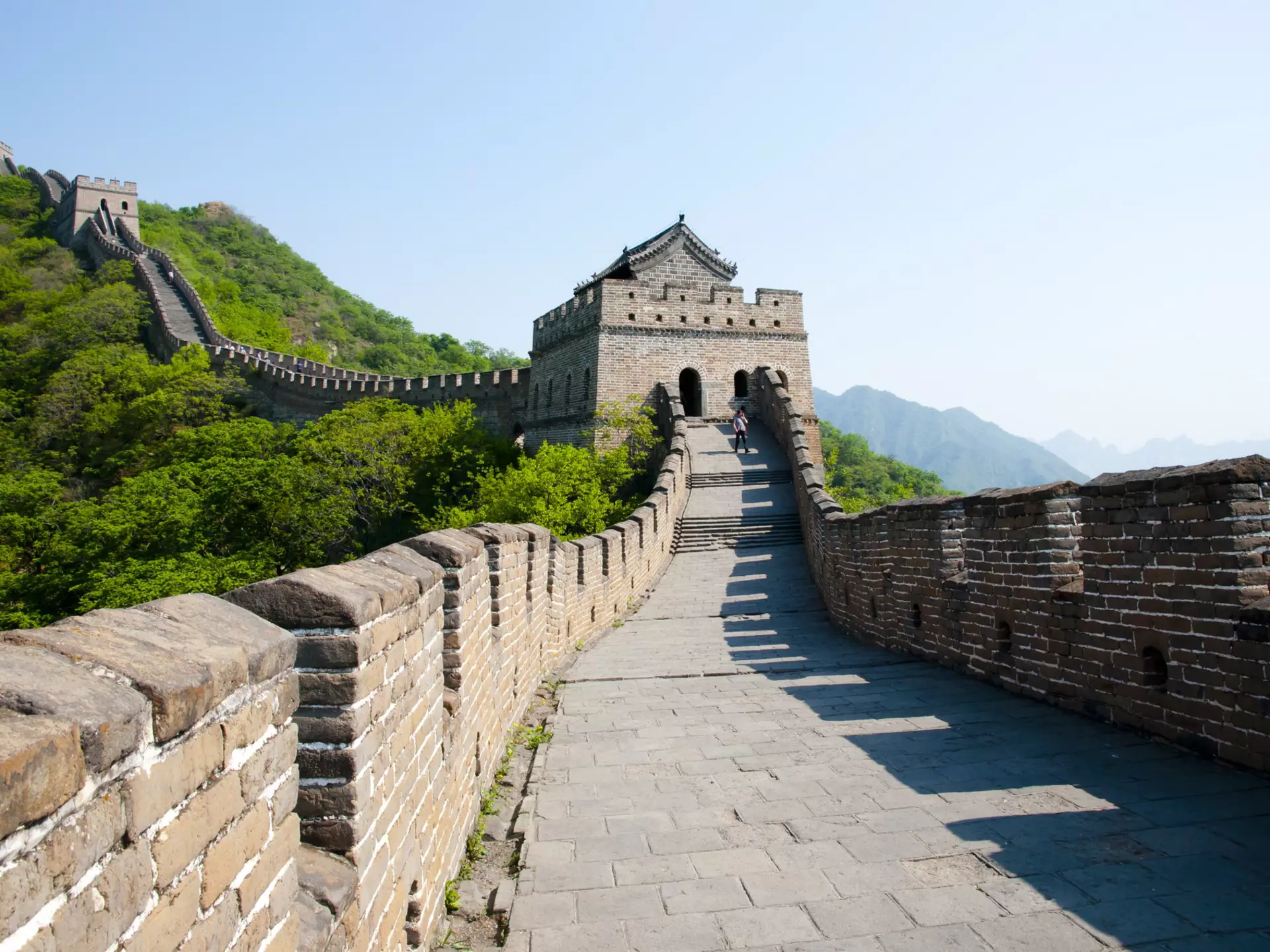 Mutianyu Section of the Great Wall of China. Adwo/Shutterstock