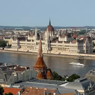 A view over the Danube River and the Hungarian Parliament Building in Budapest, Hungary. 
