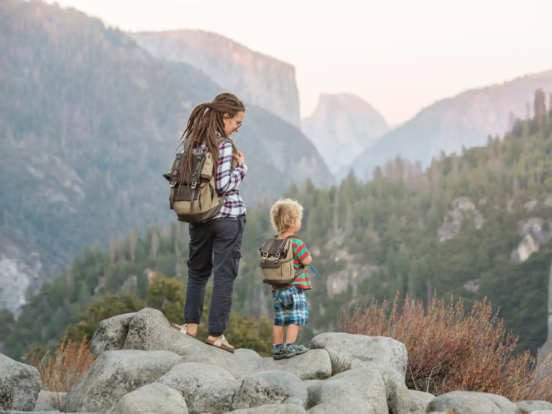From the world's best roller coasters to some of the world's greatest views, the US is great for kids of all ages © My Good Images / Shutterstock