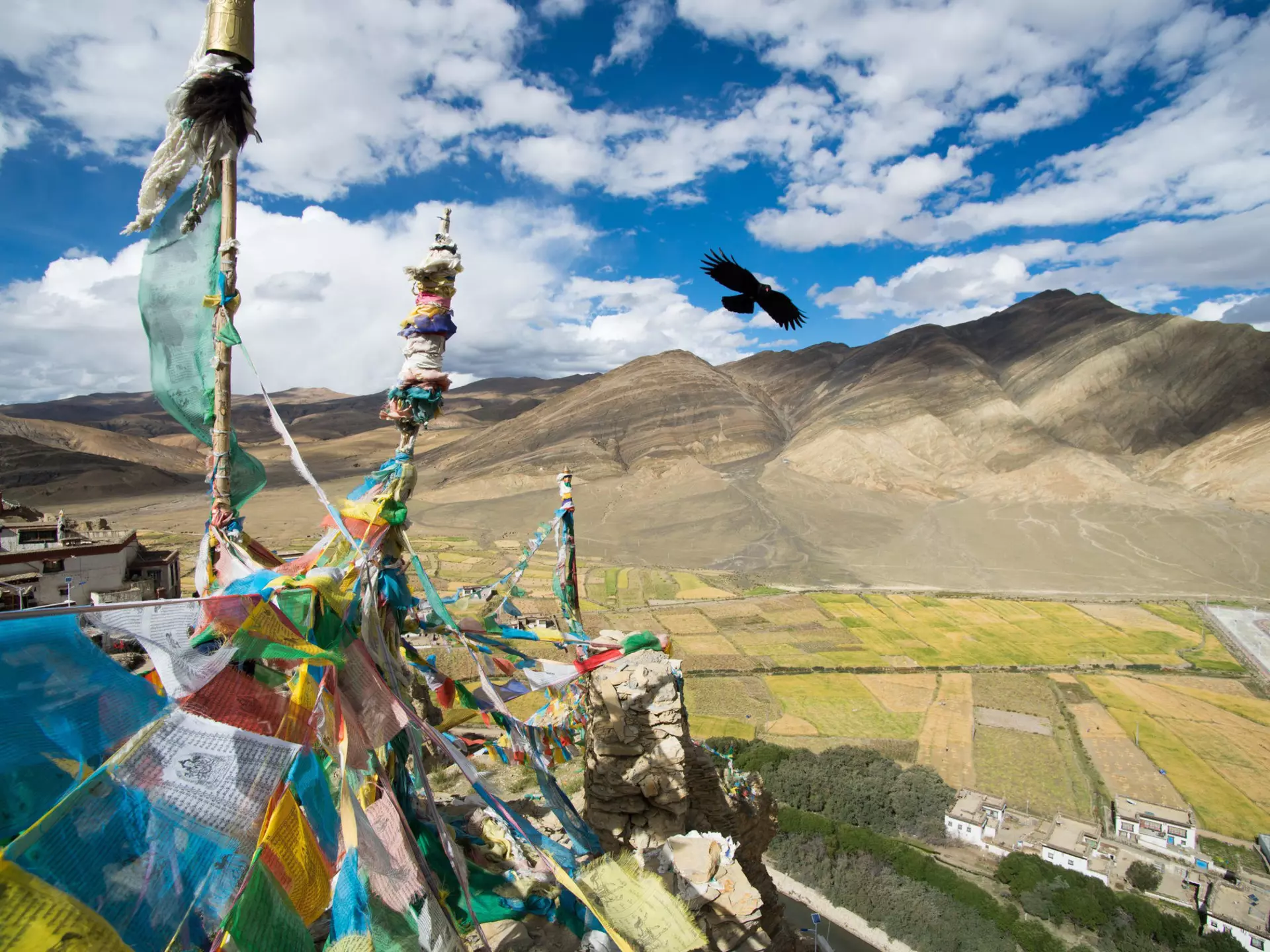 You might even get a view of Everest from Shegar Dzong. Jimmy Tran / Shutterstock