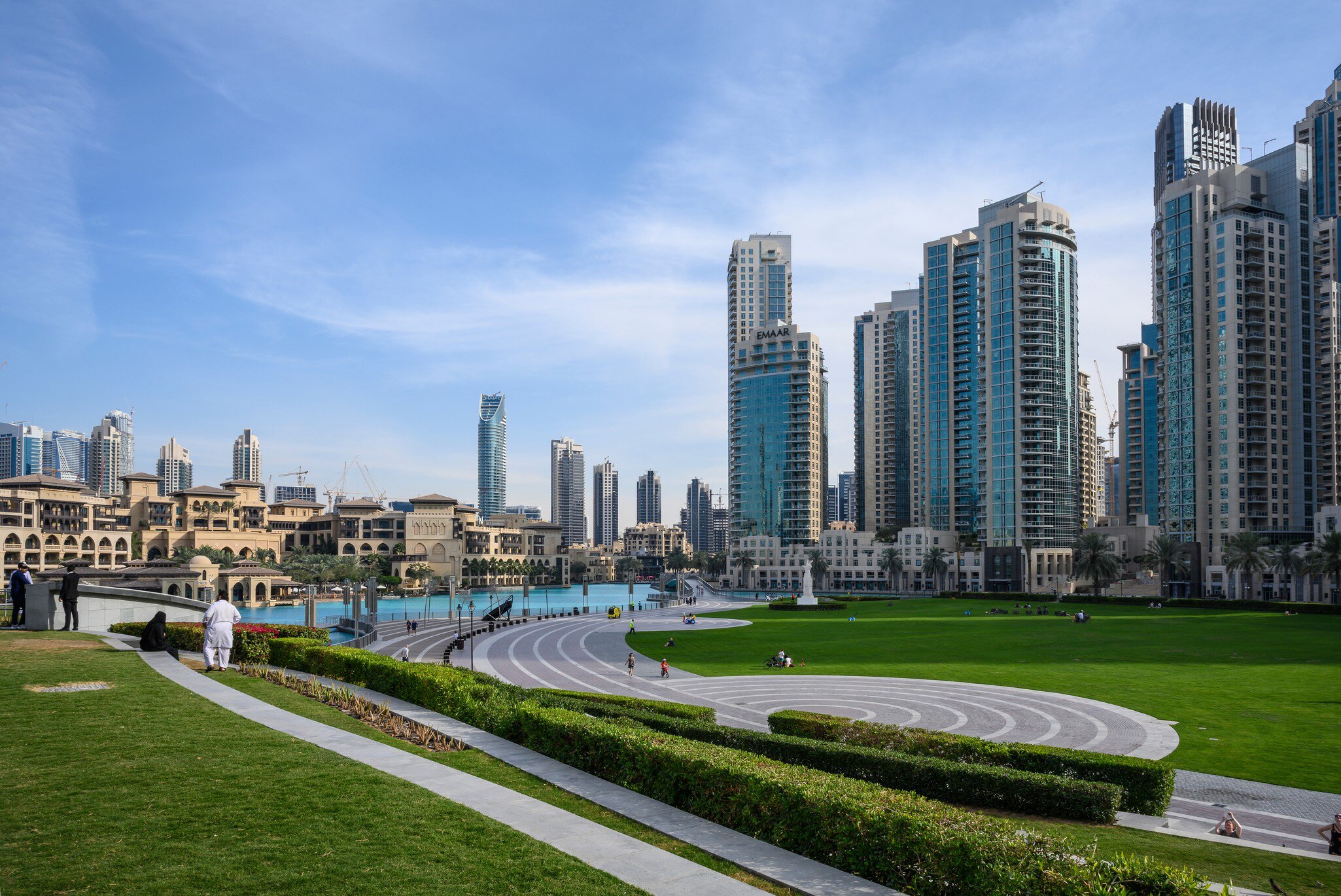 Burj Park, lake Burj, hotels and skyscrapers in Dubai, UAE. Day 13 March 2020  License Type: media  Download Time: 2023-11-20T02:03:50.000Z  User: mvm_lonelyplanet  Is Editorial: Yes  purchase_order:   