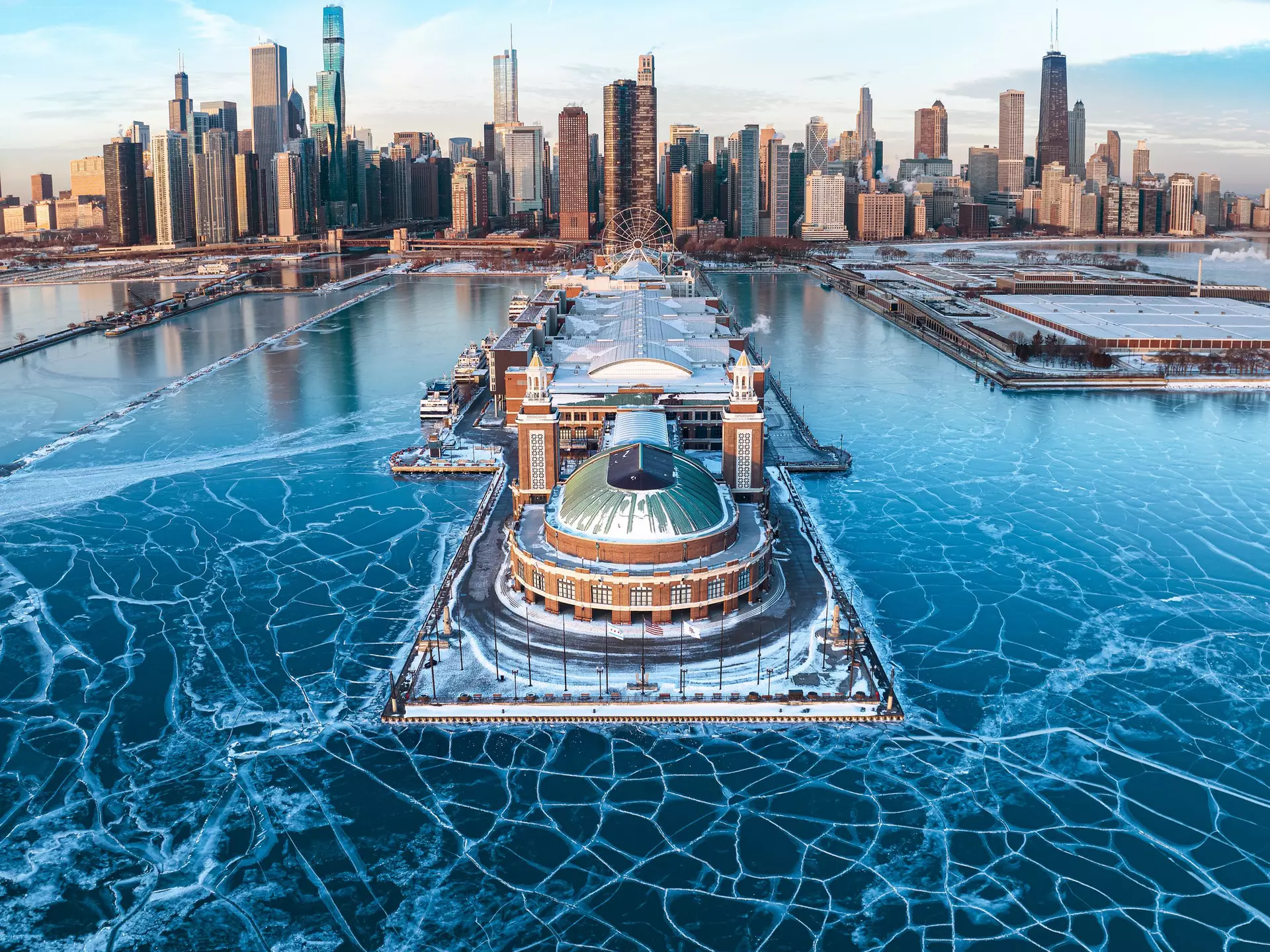 The winters may be harsh in Chicago but they also bring budget prices for accommodation. darekm101/Getty Images