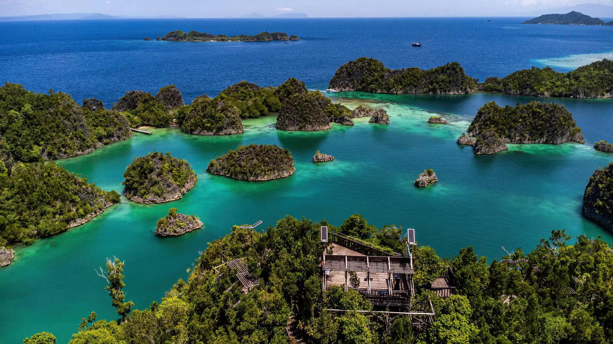 The viewpoint at Piaynemo overlooking the Raja Ampat Islands.