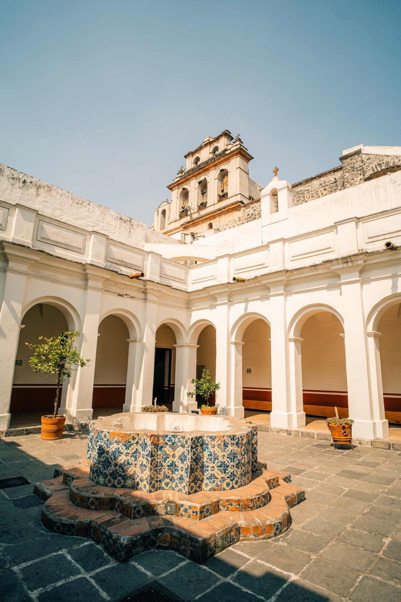 View of the courtyard of the Museo de El Carmen, housed in a former convent in Mexico City.