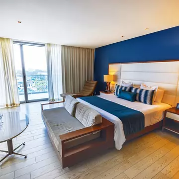 A picture of the apartment's spacious and light living room