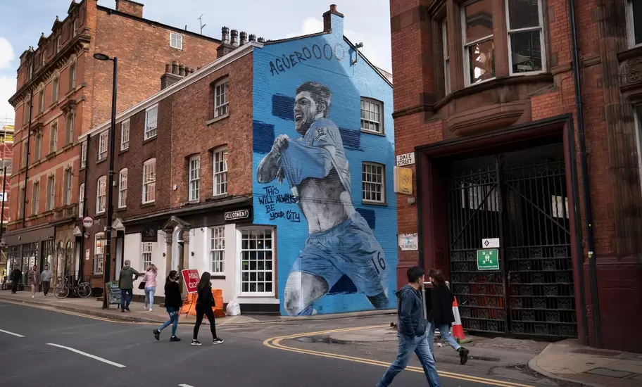 2FWG7WN Manchester, UK, 22rd May 2021. A new mural of Manchester City footballer Sergio Aguero is seen in Manchesters Northern Quarter the day before the team are presented with the English Premier League trophy, Manchester, UK. Aguero has agreed to sign for Barcelona on a two-year contract when his Manchester City deal expires next month. Credit: Jon Super/Alamy Live News.