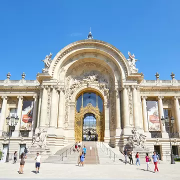 PARIS, FRANCE - JULY 21, 2017: Petit Palais building and people walking in a sunny summer day, clear blue sky in Paris, France., License Type: media, Download Time: 2025-07-14T16:45:45.000Z, User: mvm_lonelyplanet, Editorial: true, purchase_order: 56530 - Guidebooks, job: Paris 15, client: Global Publishing-WIP, other: Virginia Moreno