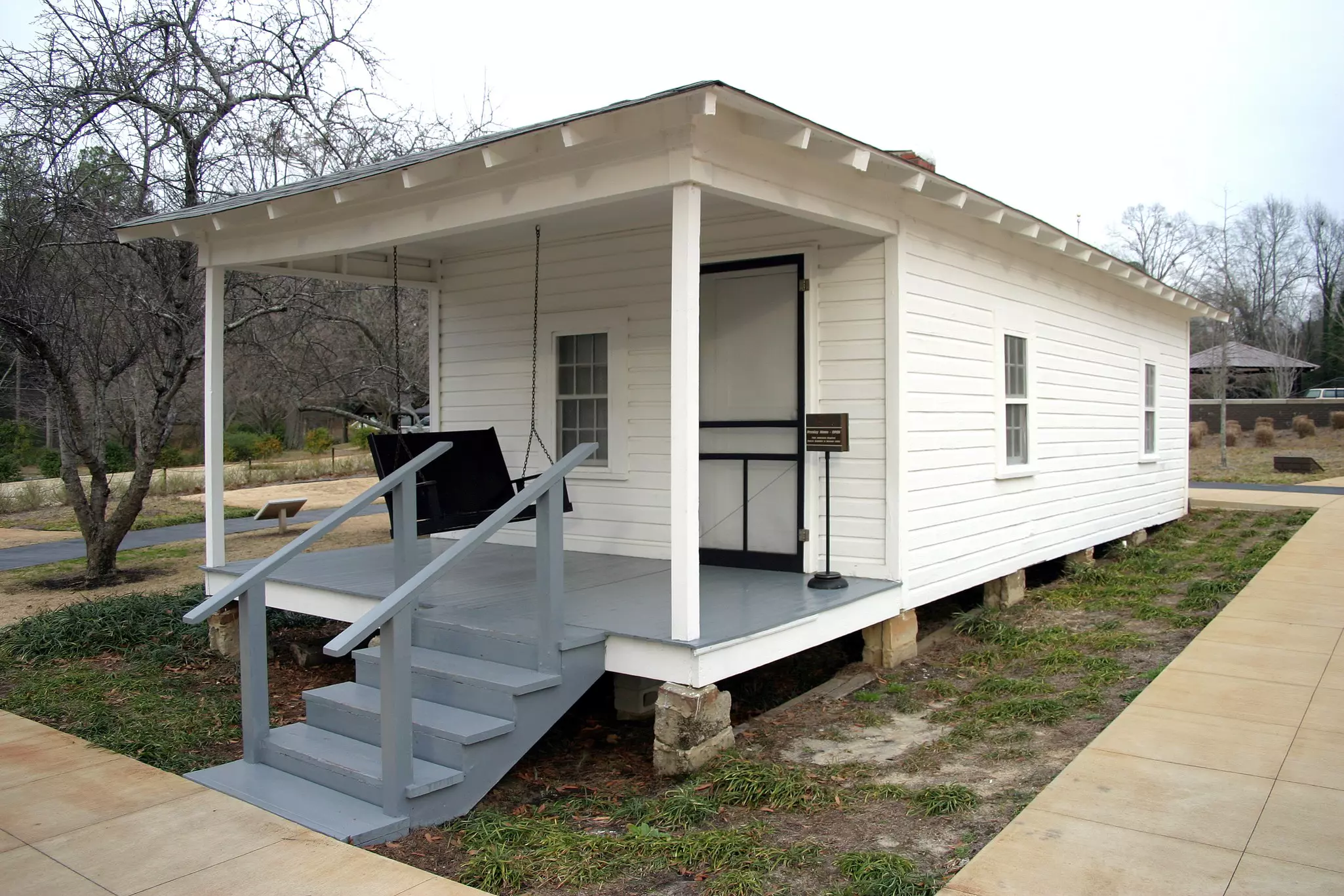 Exterior of the Elvis Presley Birthplace in Tupelo, Mississippi