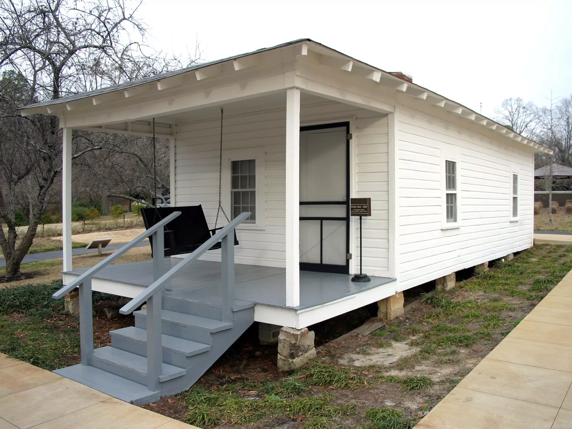 Exterior of the Elvis Presley Birthplace in Tupelo, Mississippi