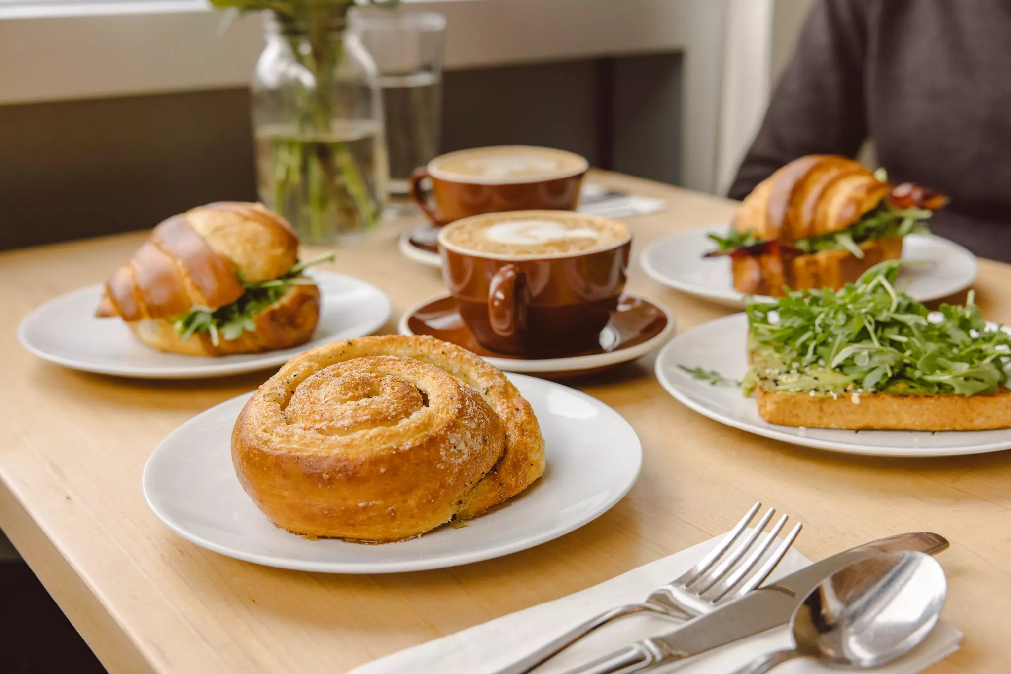 Sparrow Bakery, home of the must-eat ocean roll © Courtesy Visit Bend