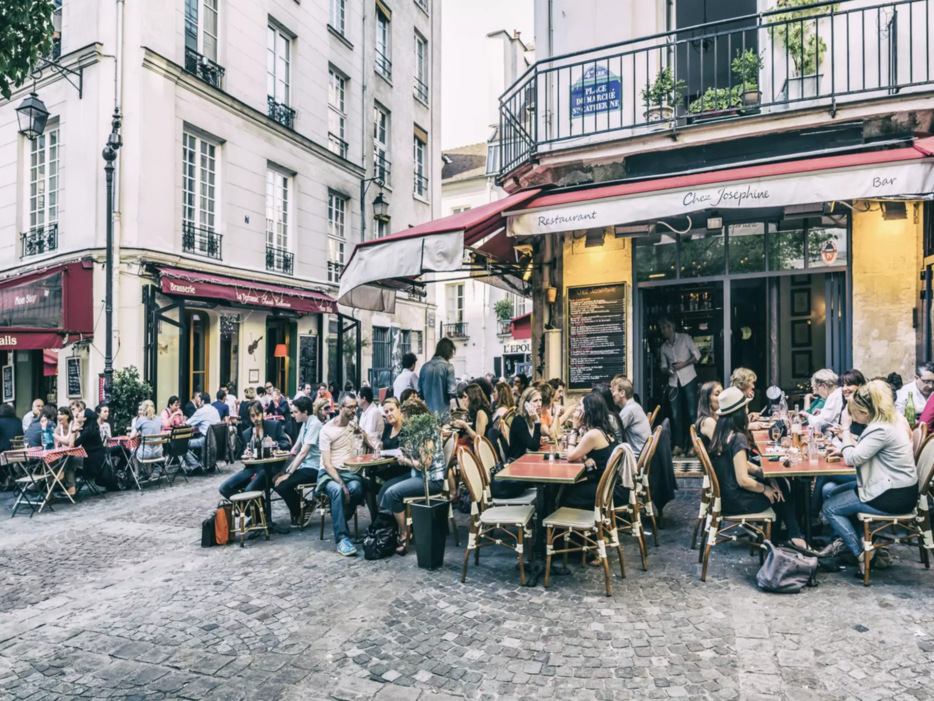 Place du Marché de Sainte Catherine in Le Marais, Paris. Massimo Borchi/Atlantide Phototravel/Getty Images