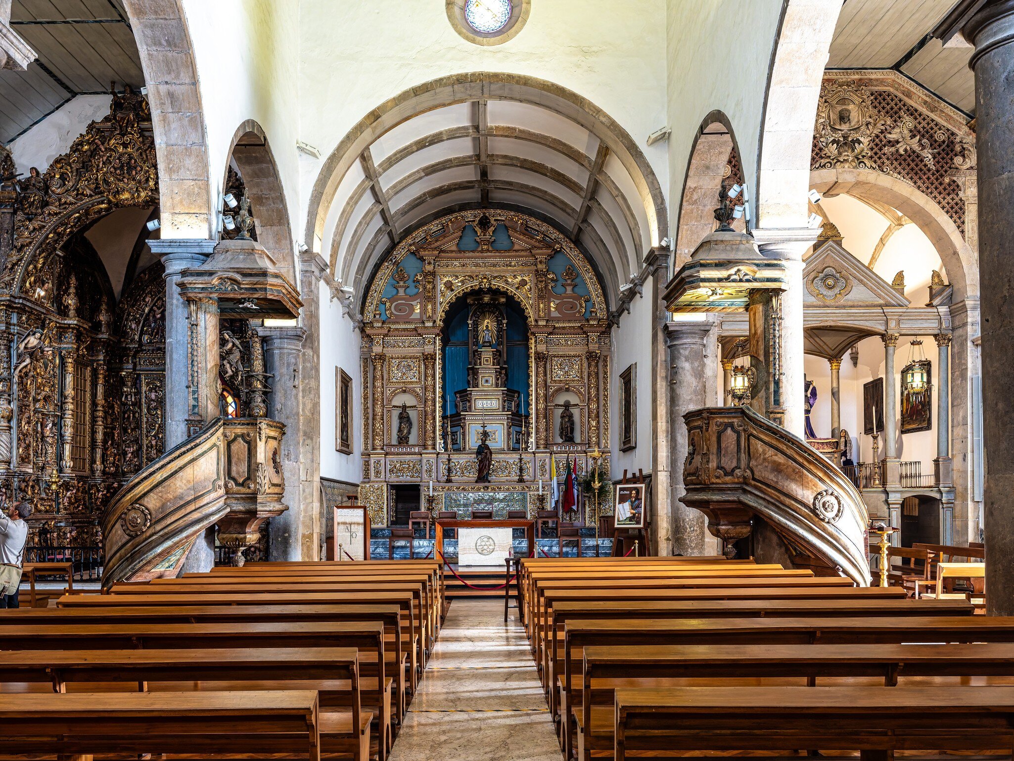View down the nave of the Igreja de São Pedro in Faro, Portugal.