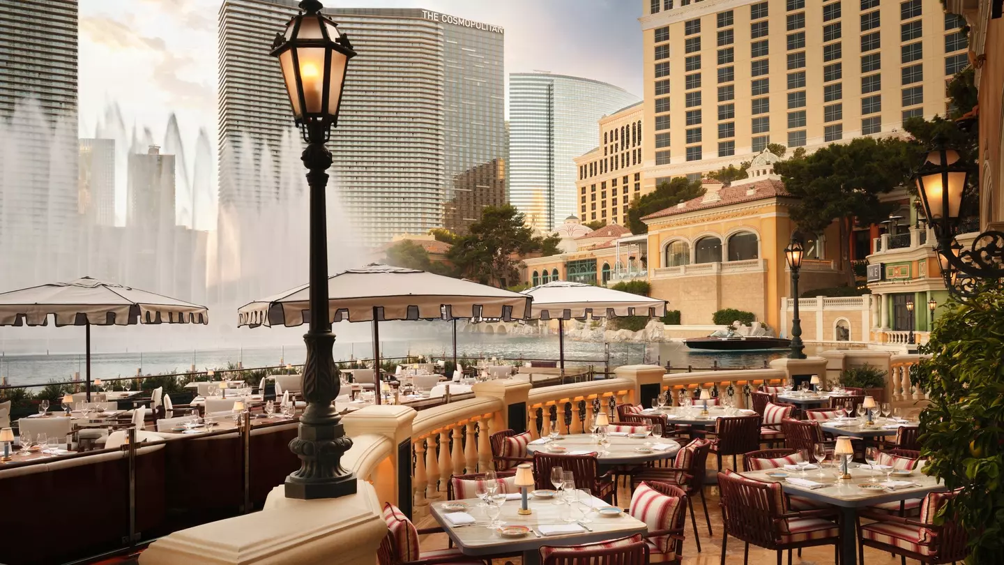 CarboneRiviera_183.tif
Bellagio - CARBONE Riviera - Lakeside Deck 2 - credit to Douglas Friedman