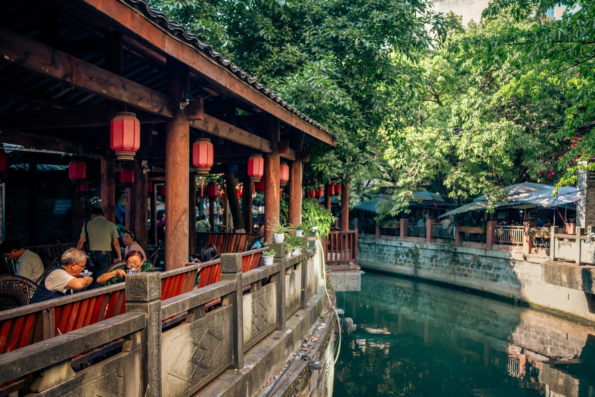 Chongdeyuan teahouse, Chengdu, Sichuan province, China.
