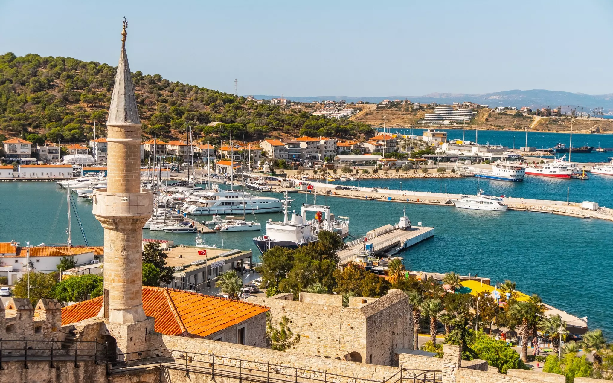 Head to charming Çeşme on  Türkiye’s Aegean coast. Aleksandr Medvedkov / Shutterstock 