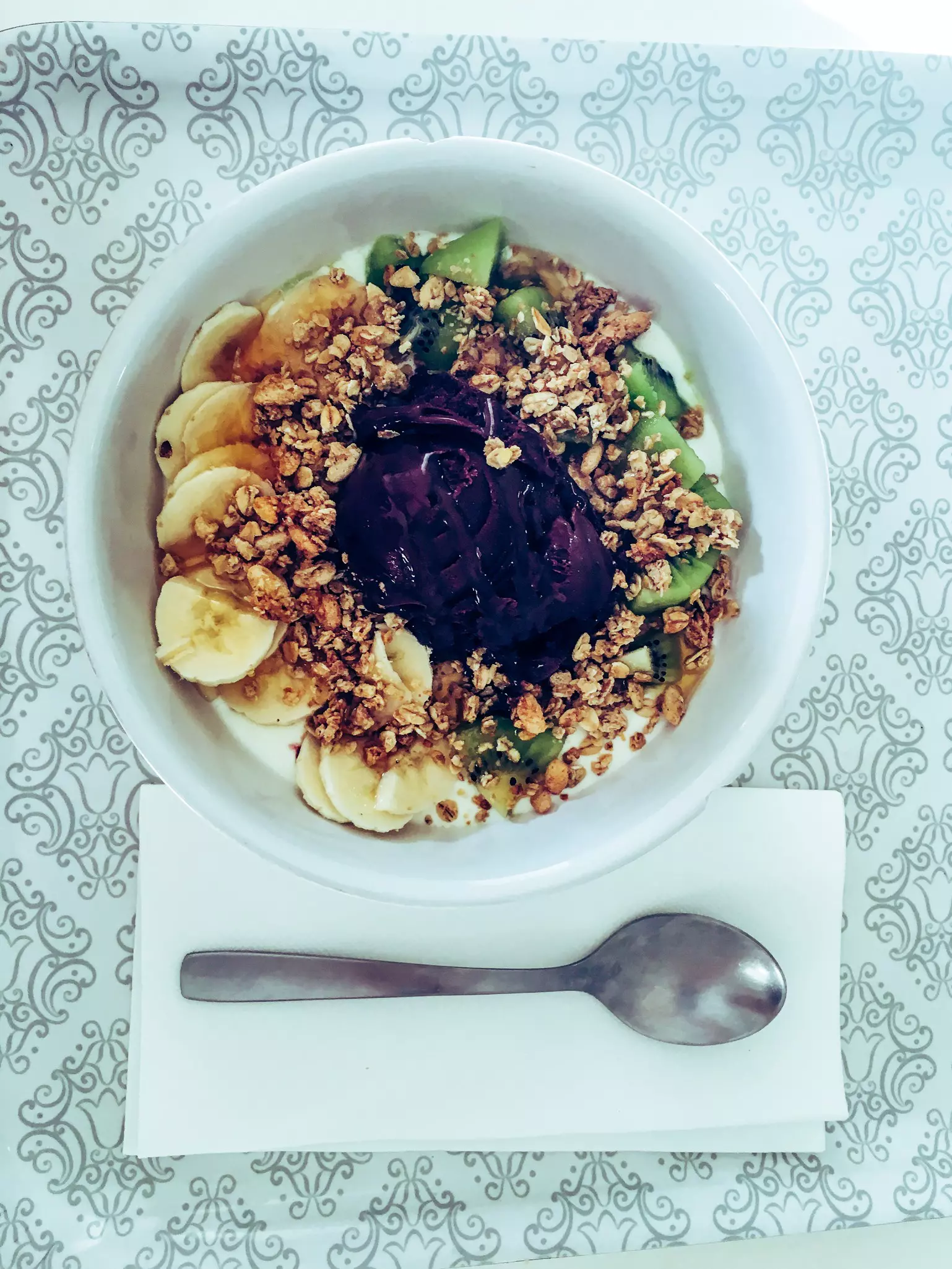 Casinha Boutique Cafe açai bowl, Porto, Portugal