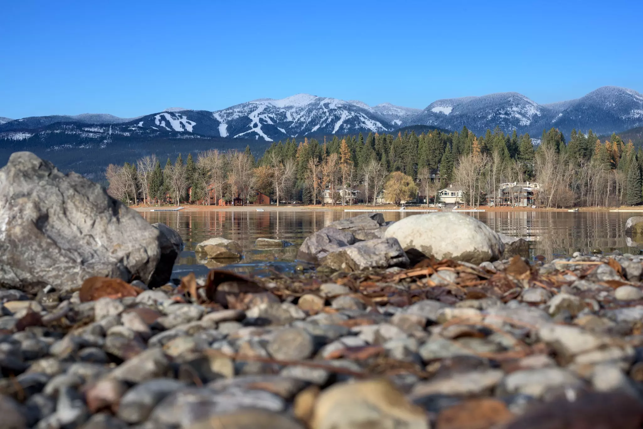 The shores of Whitefish Lake are ideal for entertaining little ones © Nathan Dugan / Getty Images