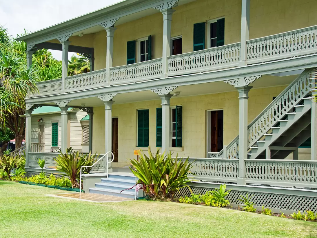 Hulihe'e Palace in Kona Kilauea. Thsi is a view of the back of the palace which has an ocean view. One of three palacesin the United States.
185086175
Travel, Tourism, Photography, No People, Royalty, Hawaiian Culture, Kilauea, Outdoors, Horizonta...
