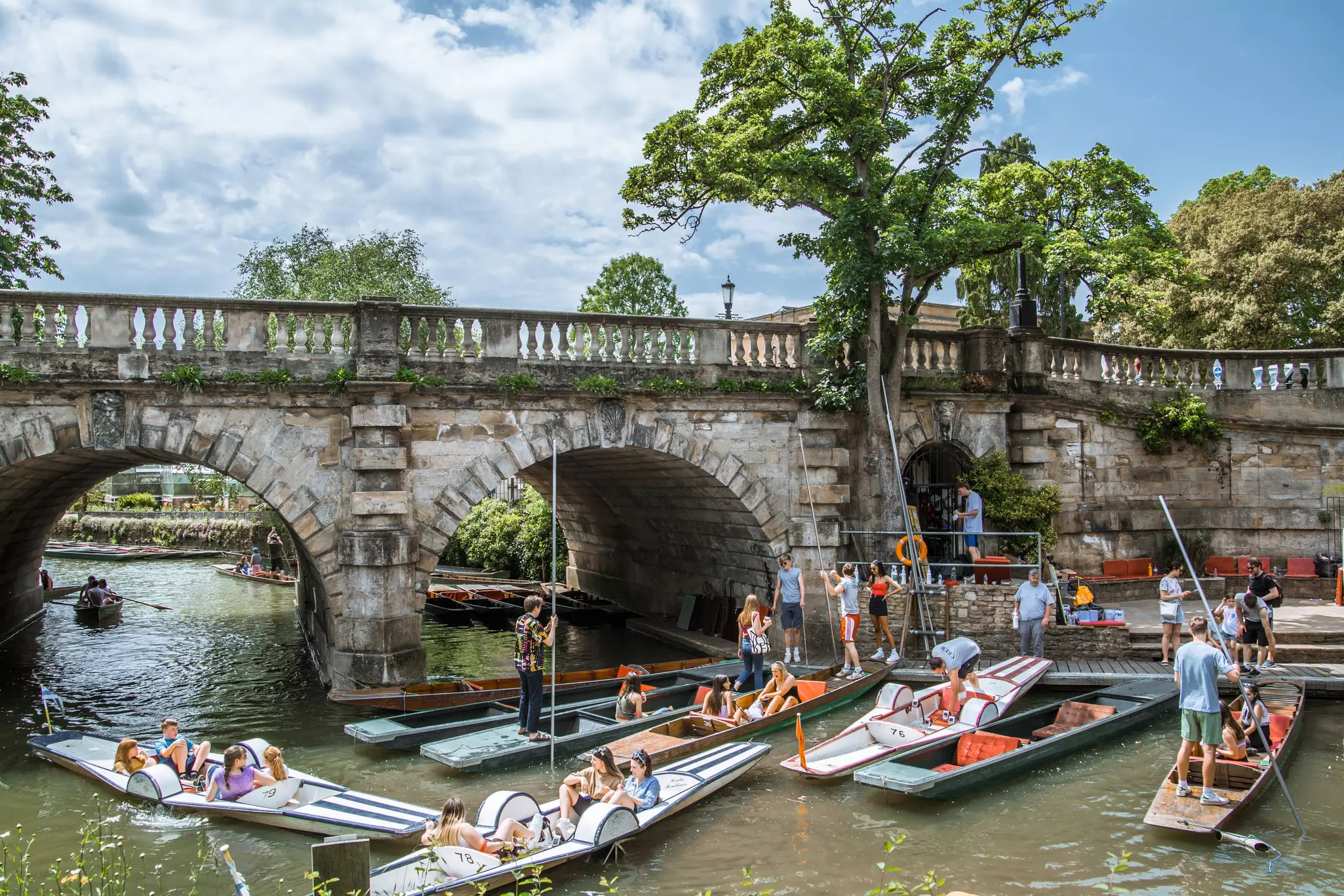 Oxford, UK - June2, 2021: Magdalen  bridge, River Cherwell and Oxford punting  License Type: media  Download Time: 2023-03-28T06:39:38.000Z  User:   Is Editorial: Yes  purchase_order: