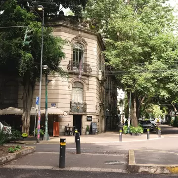 Street corner in Roma Norte neighborhood in Mexico City. 