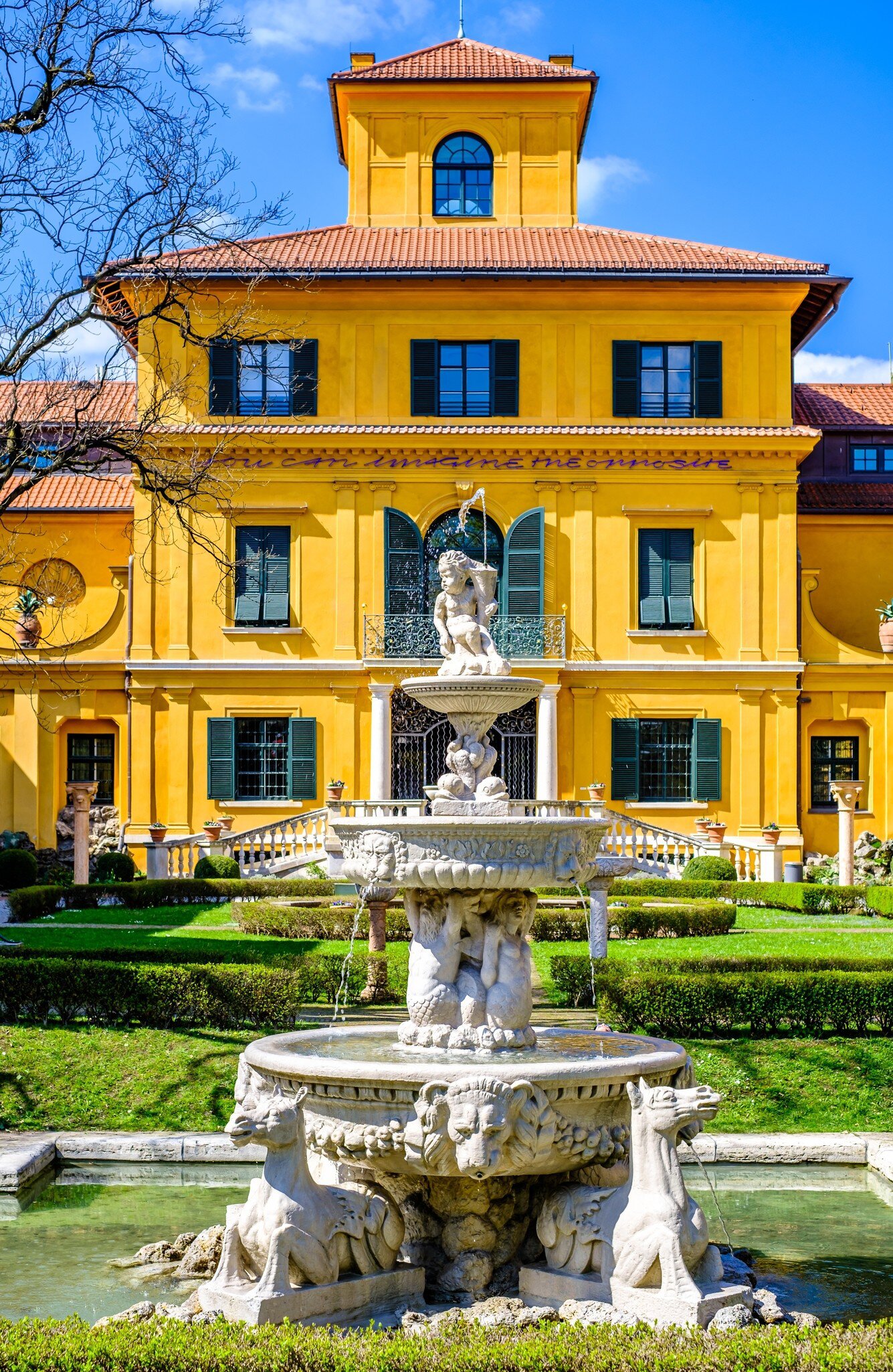 The famous Lenbachhaus Museum in Munich, Germany features a lovely courtyard fountain.