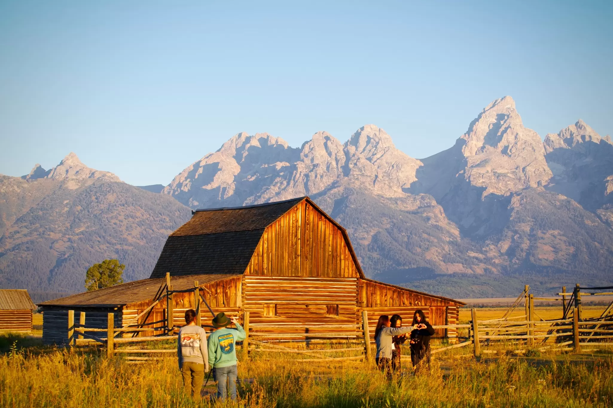 Moulton Barn in Jackson, Wyoming. alwayssunnyalwaysreal/Shutterstock