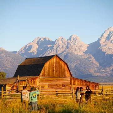 Moulton Barn in Jackson, Wyoming. alwayssunnyalwaysreal/Shutterstock