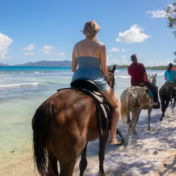 Activity in the Red Hook neighborhood of Brooklyn in New York ©rblfmr/Shutterstock