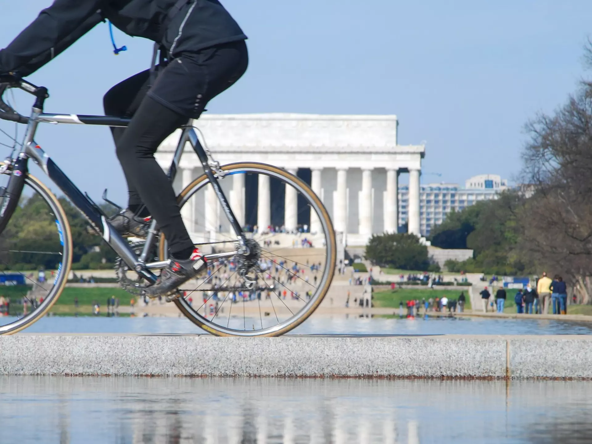 Save a few dollars on your visit to Washington, DC, with our top tips for budget travelers © uschools / Getty Images