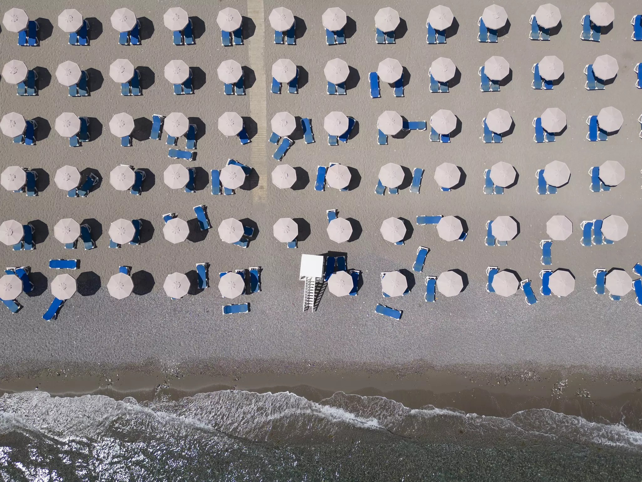 An aerial view of sun loungers lining the sand in Lardos, Rhodes © Dan Kitwood / Getty Images