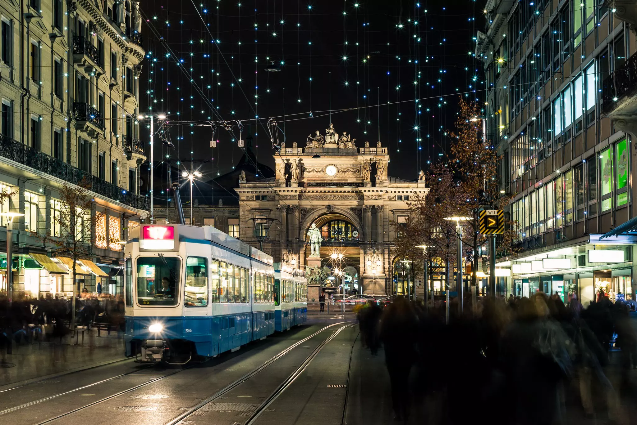 With electric trams, free bicycles and scenic ferries, Zürich is a pleasure to get around © Getty Images / iStockphoto