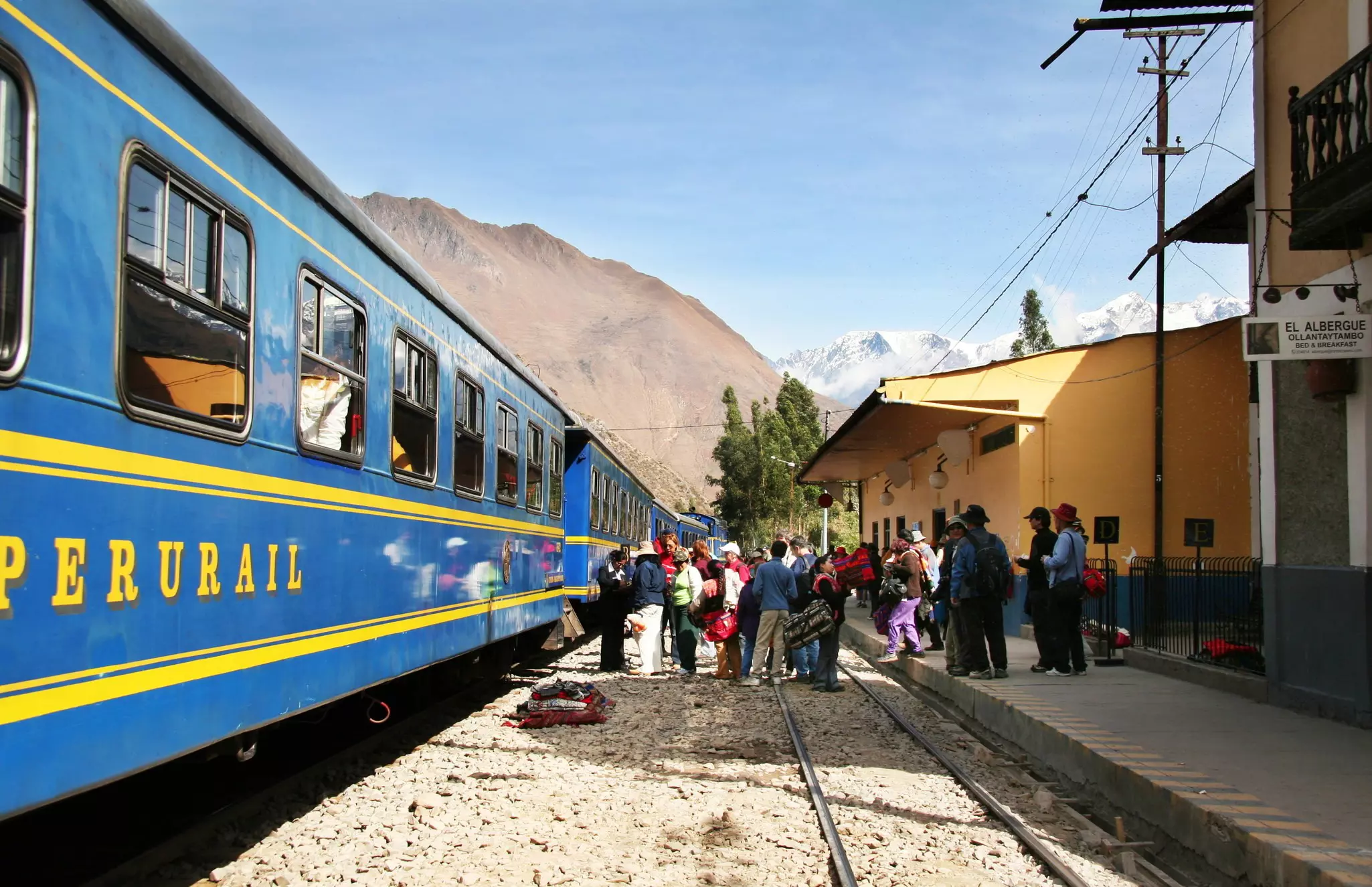 Passengers line up to board a train to Machu Picchu from Ollantaytambo©Galyna Andrushko/Shutterstock
