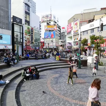 OSAKA JAPAN - 28 MAR, 2019: Americamura district. Americamura, America village is a sizeable retail and entertainment area near Shinsaibashi Osaka., License Type: media, Download Time: 2026-05-28T21:35:25.000Z, User: LP_NZhan, Editorial: true, purchase_order: 65050 - Digital Destinations and Articles, job: App Content, client: Lonely Planet App, other: Nadine Zhan