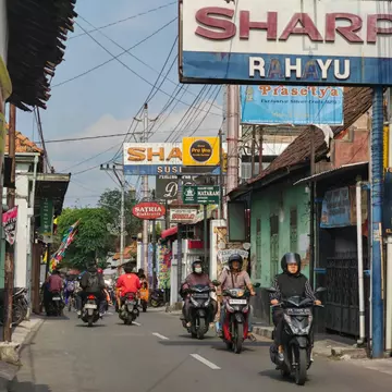 Yogyakarta 10th september 2024 - Street view traffic in Kota Gede Yogyakarta., License Type: media, Download Time: 2026-06-17T03:48:46.000Z, User: LP_NZhan, Editorial: true, purchase_order: 65050 - Digital Destinations and Articles, job: App Content, client: Lonely planet app, other: Nadine Zhan