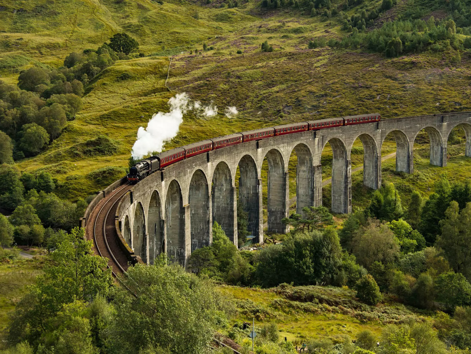 Ride the Hogwarts Express to feel like your Hogwarts letter has finally come. Evenfh / Getty Images