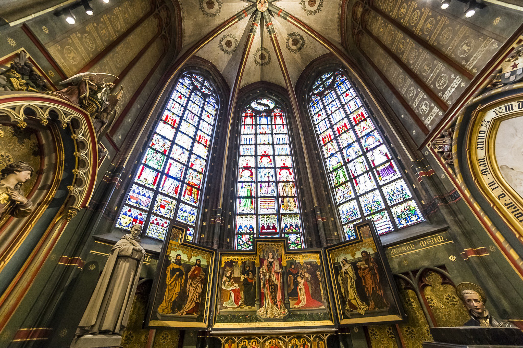 Interiors of Notre dame d'Anvers cathedral, Anvers, Belgium