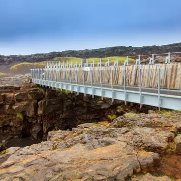 ICELAND - Reykjanes Peninsula - Bridge between continents, License Type: media, Download Time: 2025-10-22T10:55:00.000Z, User: oneseven7891, Editorial: false, purchase_order: 56530 - Guidebooks, job: Global Publishing WIP, client: Iceland 14, other: Dominic Allen