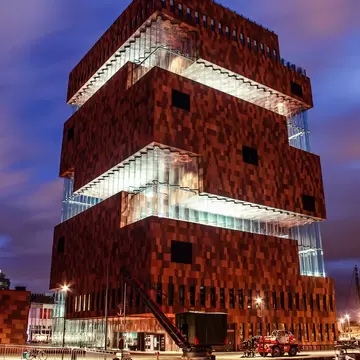 Museum aan de Stroom at night in Antwerp, Belgium.
Museum aan de Stroom, Antwerp Province, Flanders Region, Belgium, Benelux, Western Europe, Europe, Antwerp, outdoors, night, museum, travel, discovery, history, past, travel destinations, illuminated, view from below, Scheldt, river, water, building exterior, building, architecture, crane, industrial equipment, machine, modern architecture, nobody