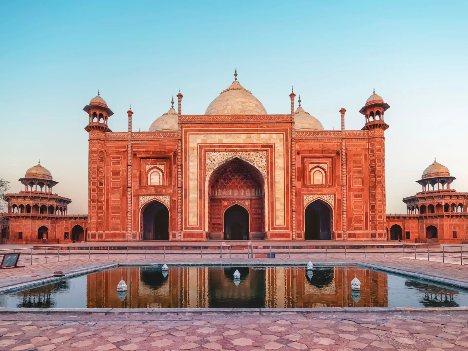 This week-long Golden Triangle itinerary takes in the highlights of Mughal India. Stockbym / Shutterstock