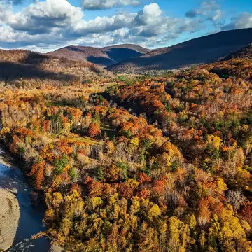 Fall foliage in the Catskill Mountains, New York State. Photo Spirit/Shutterstock