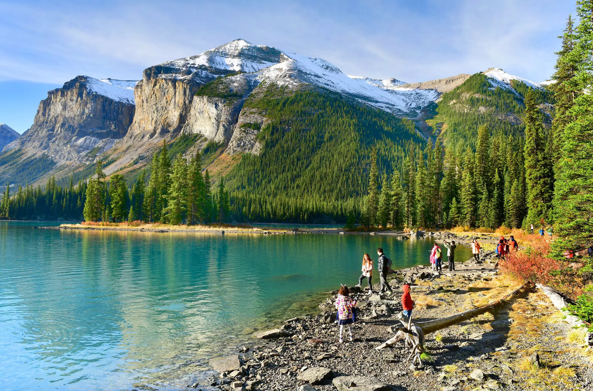 Plan ahead to secure a spot in places like Banff National Park ©i viewfinder/Shutterstock