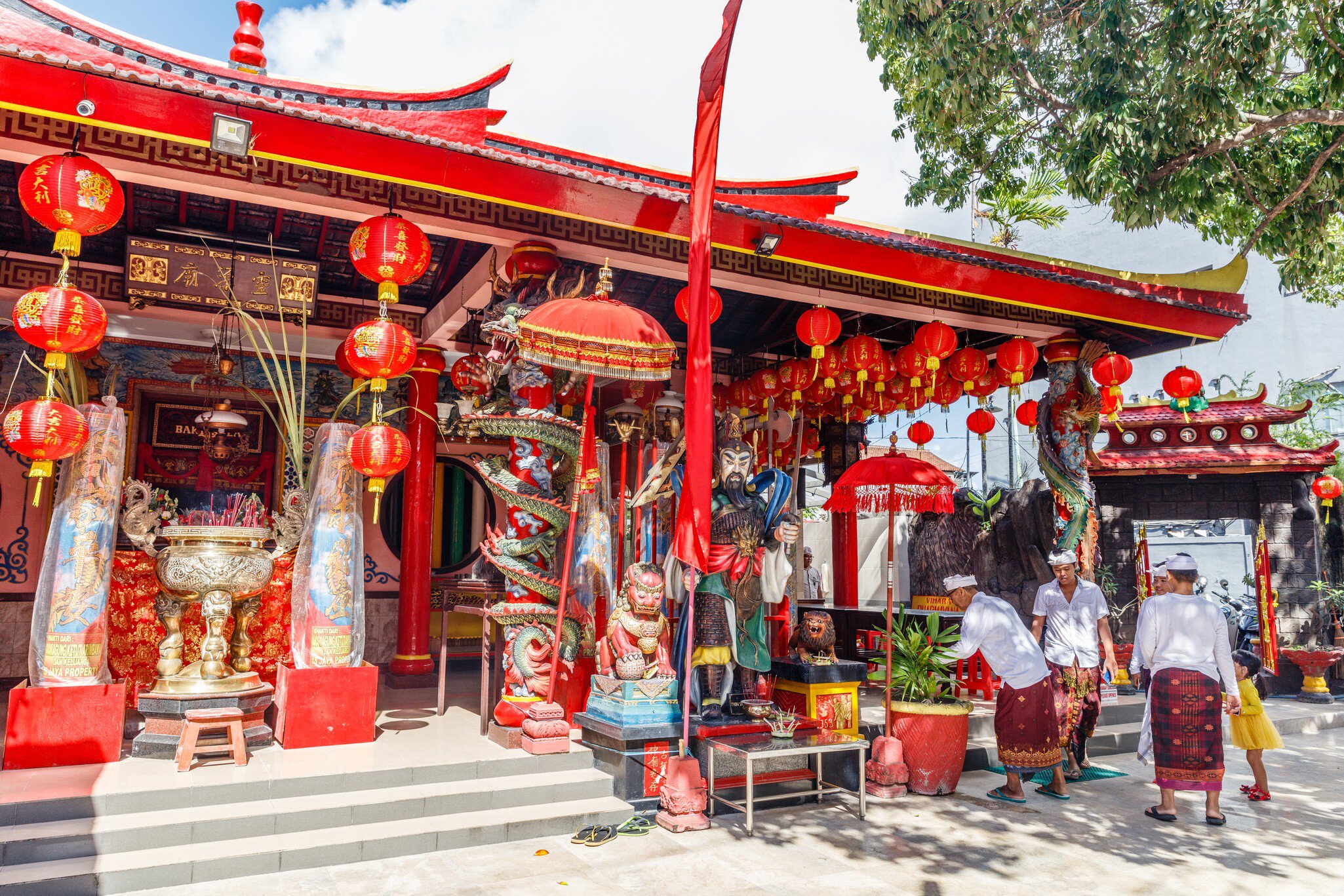 Vihara Dharmayana, Chinese Buddhist temple in Kuta, Bali, Indonesia. January, 19, 2020. Chinese-Indonesian community conducting Melaspas ceremony (blessing a new building), License Type: media, Download Time: 2026-06-17T19:18:25.000Z, User: LP_NZhan, Editorial: true, purchase_order: 65050 - Digital Destinations and Articles, job: App Content, client: Lonely Planet, other: Nadine Zhan