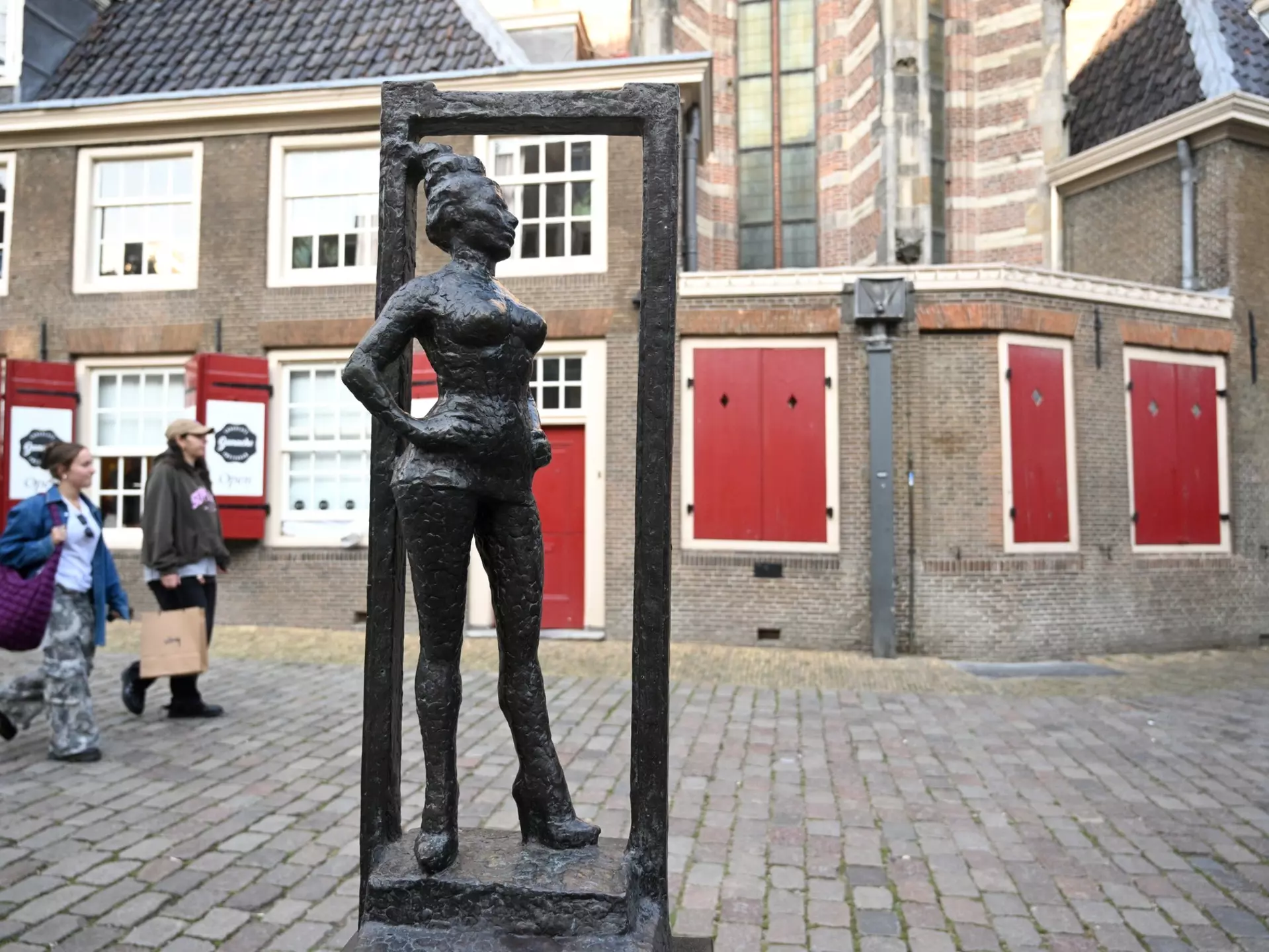 Amsterdam, Netherlands - August 27, 2024: BELLE  the Sex Worker Commemorative Statue in the center of Amsterdam, License Type: media, Download Time: 2025-12-12T11:49:11.000Z, User: pinkjozie64, Editorial: true, purchase_order: 56530 - Guidebooks, job: Global Publishing WIP (for books) , client: amsterdam 14, other: Jo-anne Riddell