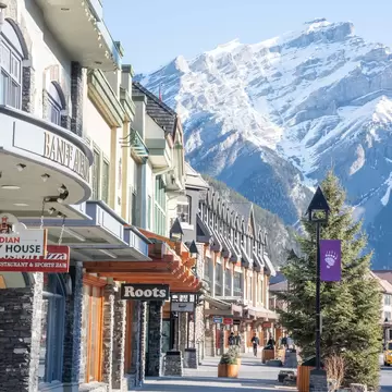 GettyImages-2150733848.jpg
Banff Avenue